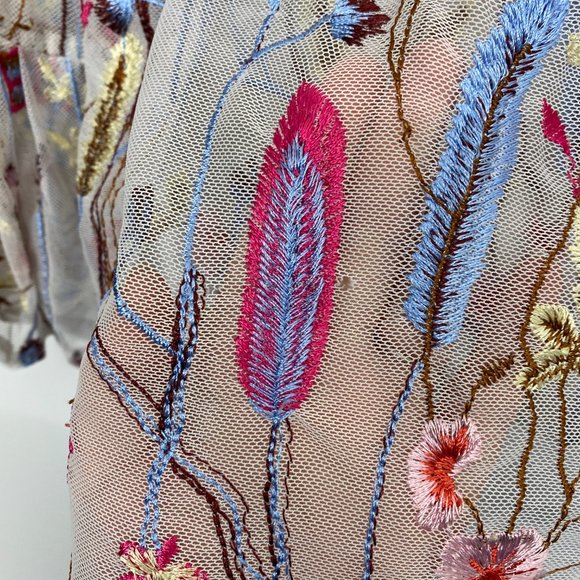 Cynthia Rowley mesh Embroidered Floral bell sleeve - Picture 4 of 7